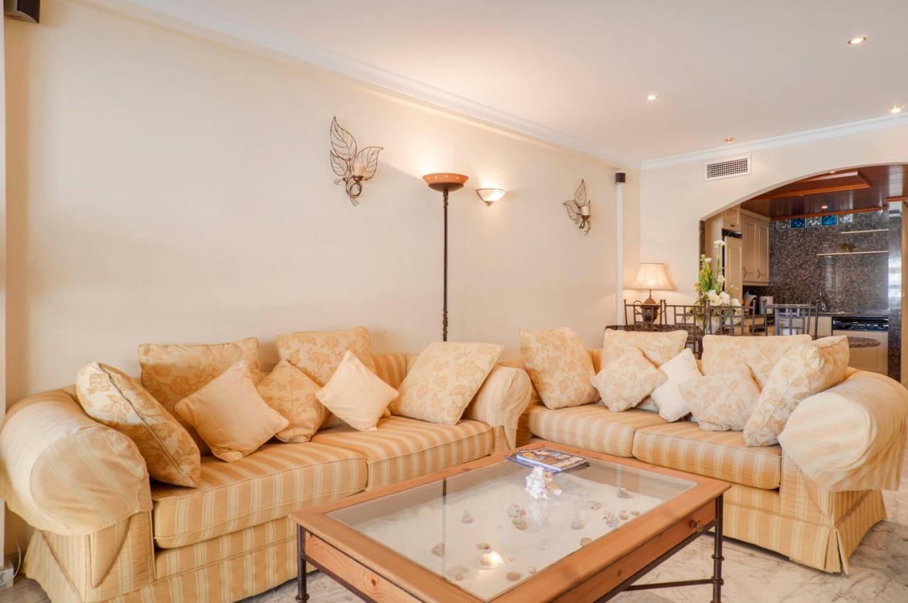 Апартаменты Del Parque Flats - Puerto Marina Бенальмадена Экстерьер фото