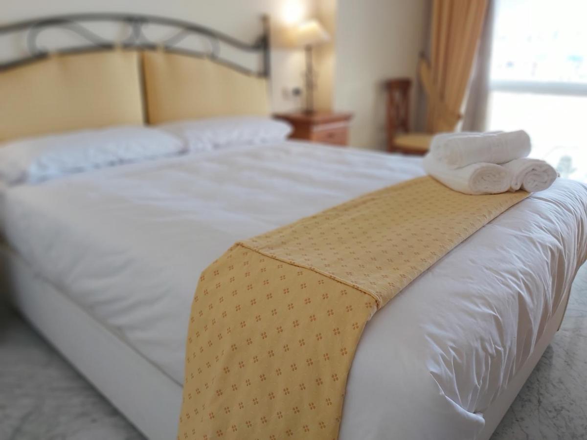 Апартаменты Del Parque Flats - Puerto Marina Бенальмадена Экстерьер фото